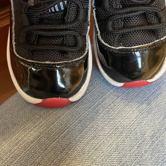 Nike Jordan Retro 11 - Picture 7 of 7